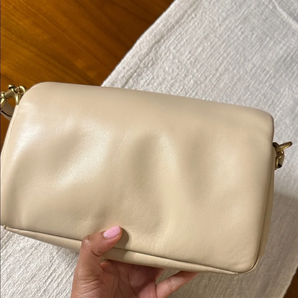 Coach Pillow Tabby 26 Shoulder Bag - Picture 5 of 9